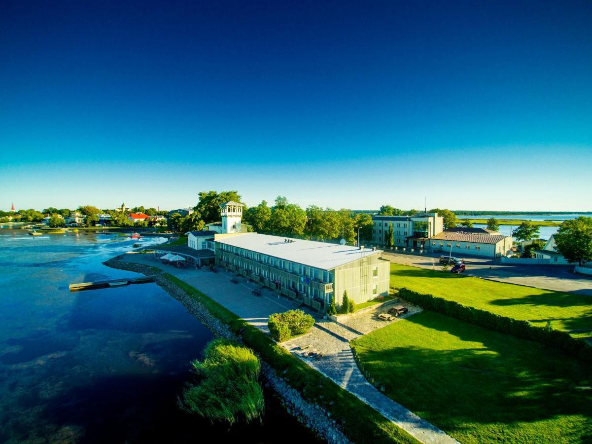 Hotel Promenaadi Haapsalu Εξωτερικό φωτογραφία