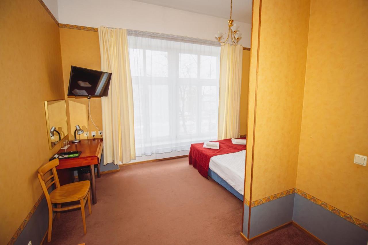 Hotel Promenaadi Haapsalu Εξωτερικό φωτογραφία