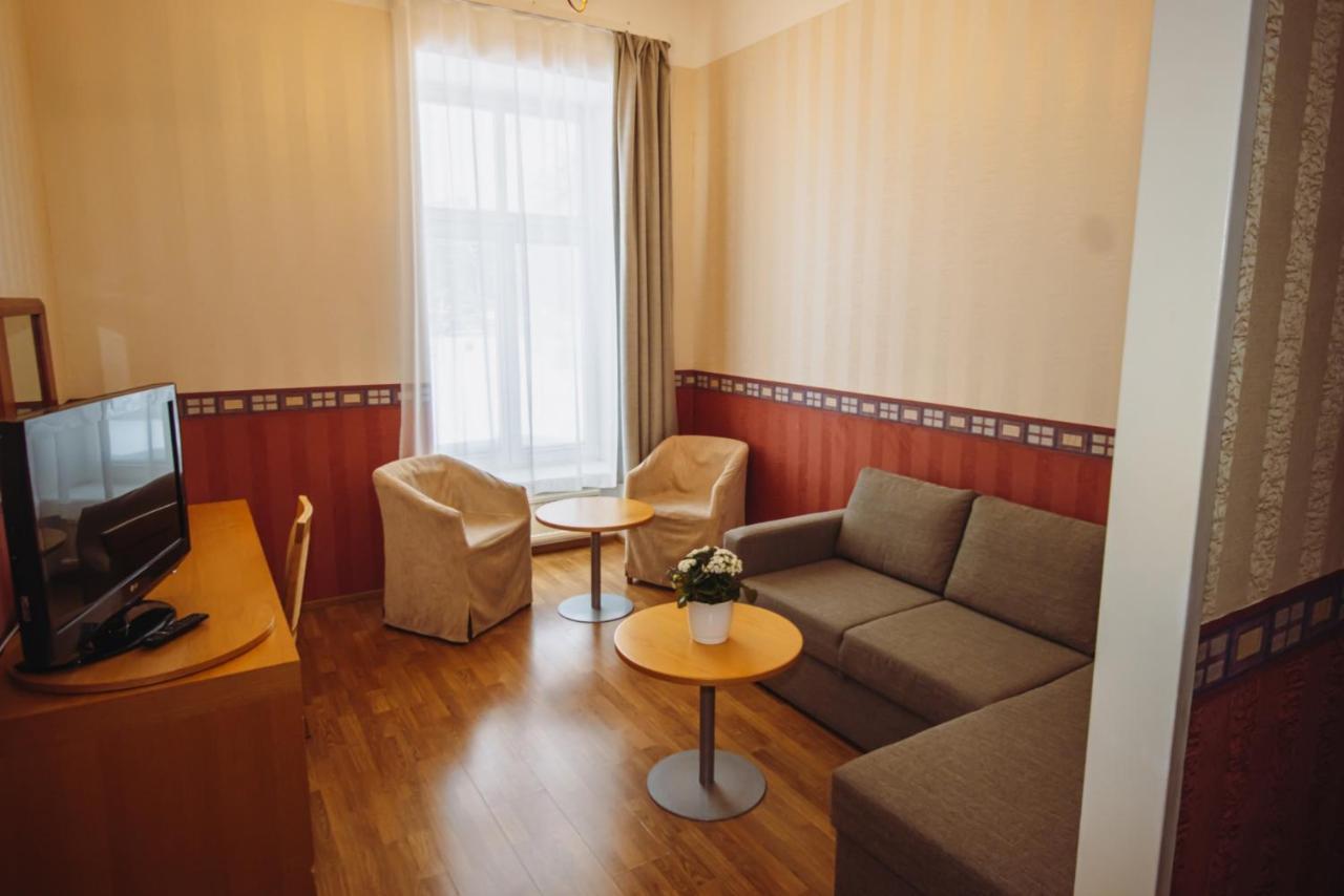 Hotel Promenaadi Haapsalu Εξωτερικό φωτογραφία