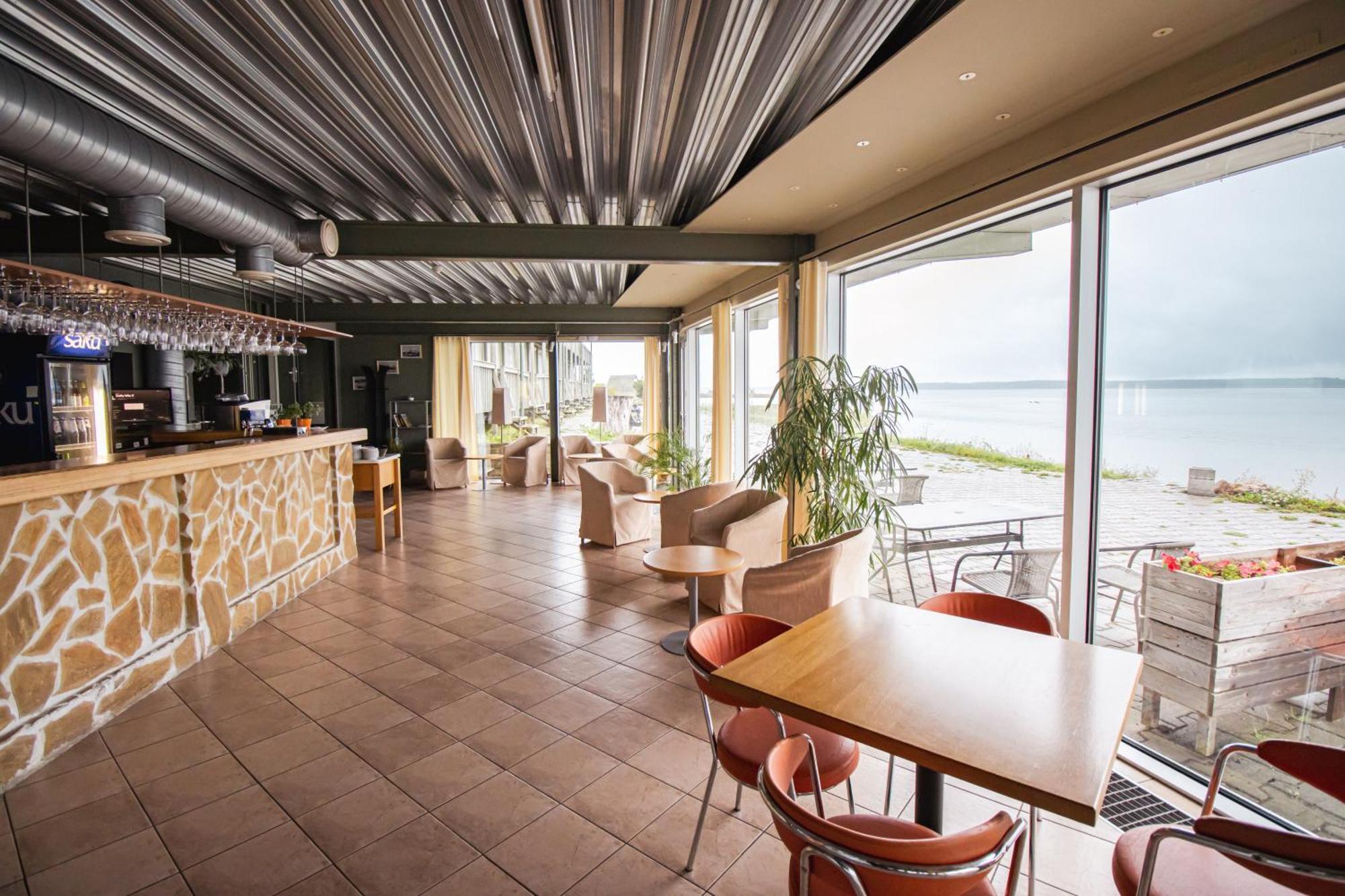Hotel Promenaadi Haapsalu Εξωτερικό φωτογραφία
