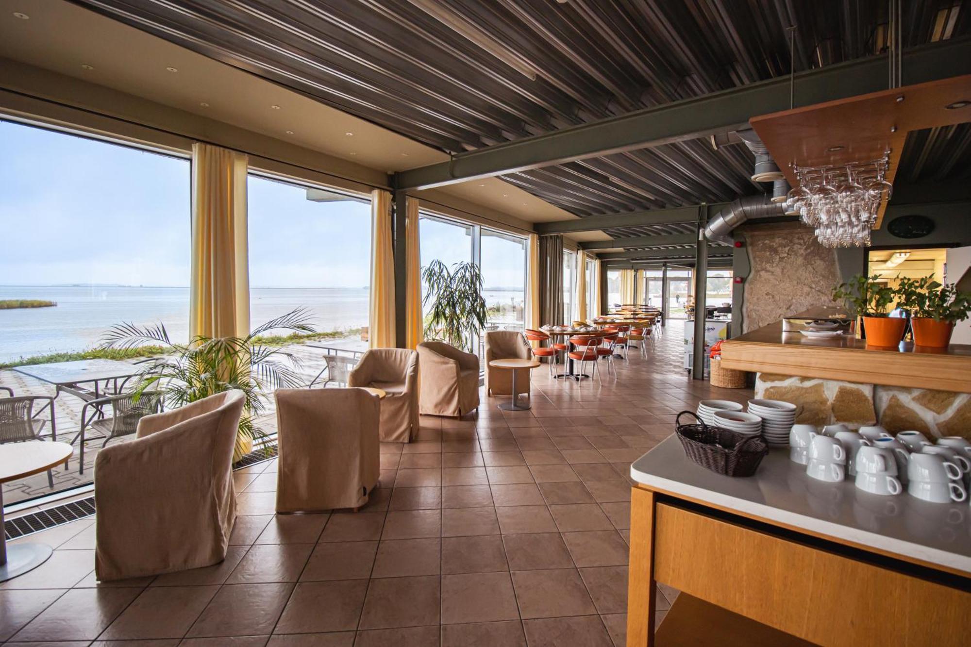 Hotel Promenaadi Haapsalu Εξωτερικό φωτογραφία