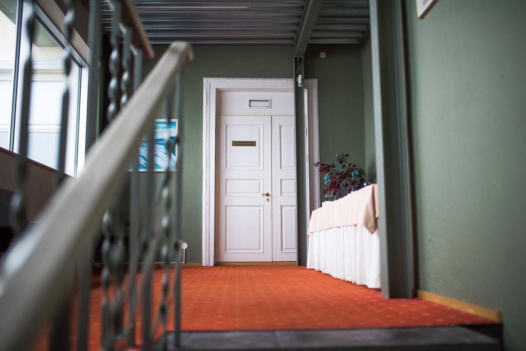 Hotel Promenaadi Haapsalu Εξωτερικό φωτογραφία